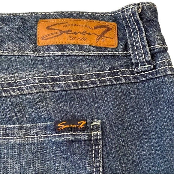 SEVEN7 Size 24 Stonewashed Blue Denim Shorts - Picture 3 of 6